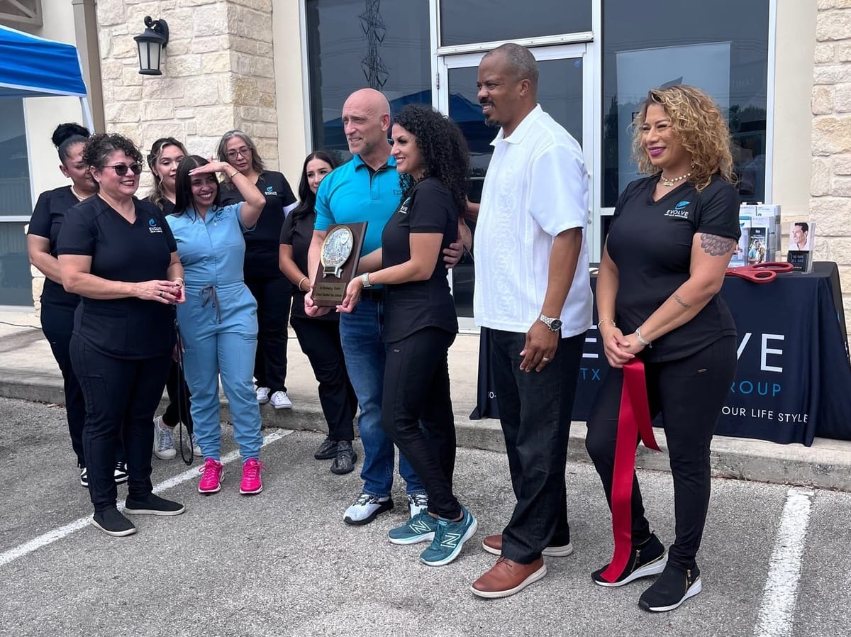 Evolve TX Medical Group Celebrates Grand Opening in Stone Oak with Community Ribbon Cutting and Vendor Showcase